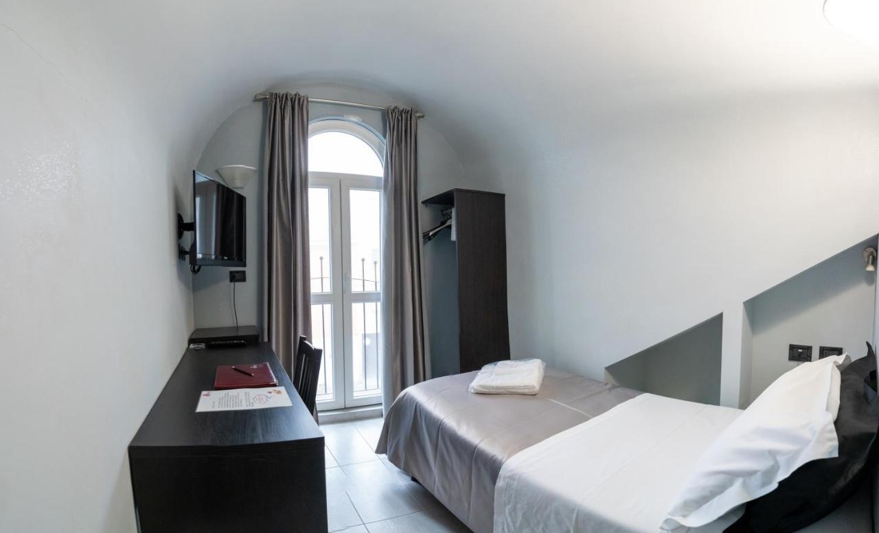 J Hotel Orbassano Luaran gambar