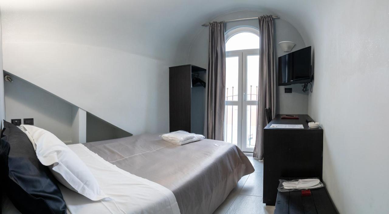 J Hotel Orbassano Luaran gambar